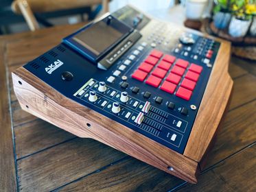 Akai MPC 4000 - Walnut woodsides set